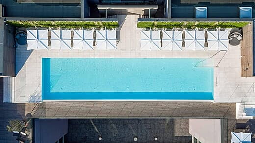 Umbrosa Spectra Cantilever parasol